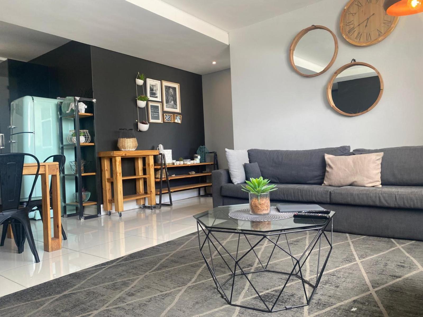 77 On Independence Apartments ويندهوك المظهر الخارجي الصورة